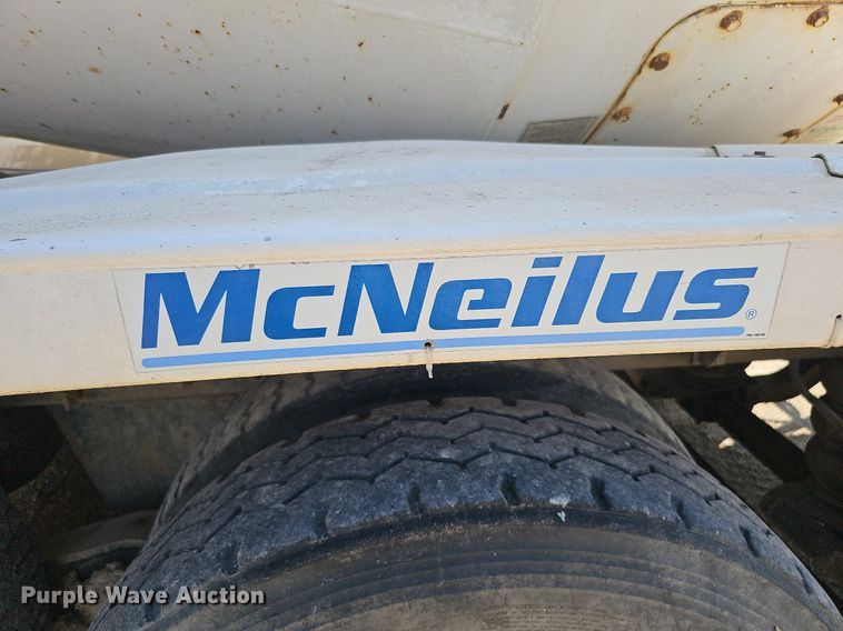 image for item DQ1087 1993 Mack RD960S  ready mix truck