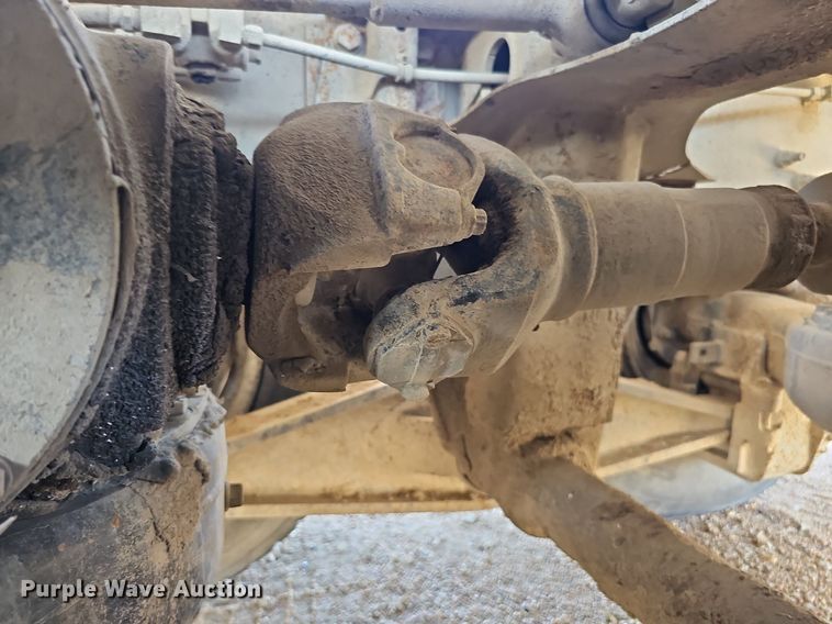 image for item DQ1087 1993 Mack RD960S  ready mix truck