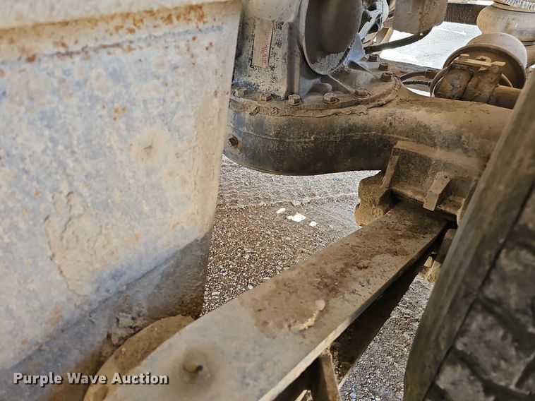 image for item DQ1087 1993 Mack RD960S  ready mix truck