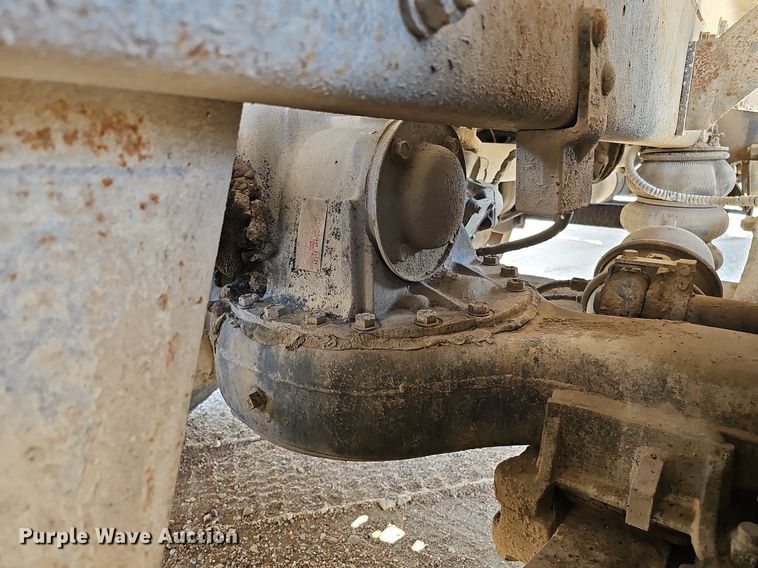 image for item DQ1087 1993 Mack RD960S  ready mix truck