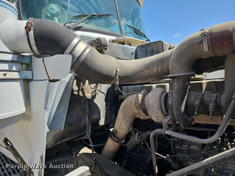 image for item DQ1087 1993 Mack RD960S  ready mix truck