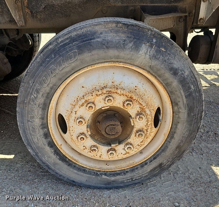 image for item DQ1087 1993 Mack RD960S  ready mix truck