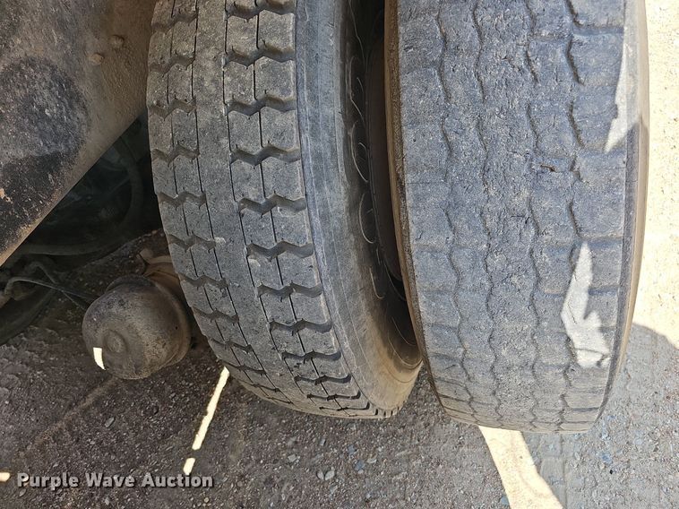 image for item DQ1087 1993 Mack RD960S  ready mix truck