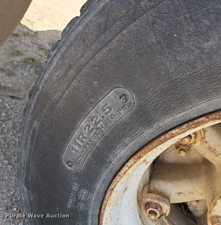 image for item DQ1087 1993 Mack RD960S  ready mix truck