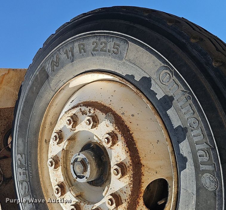 image for item DQ1087 1993 Mack RD960S  ready mix truck