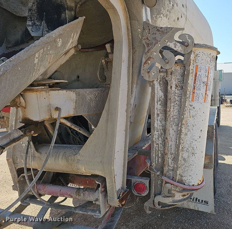 image for item DQ1088 1993 Mack RD690S  ready mix truck