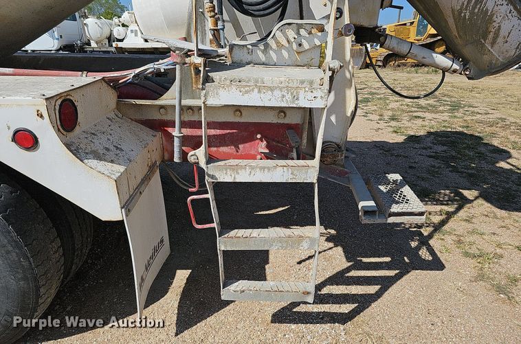 image for item DQ1088 1993 Mack RD690S  ready mix truck