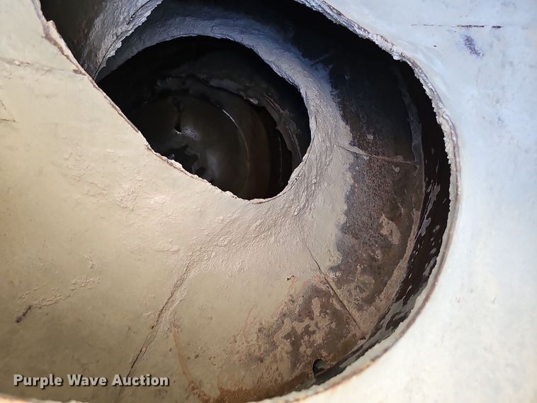 image for item DQ1088 1993 Mack RD690S  ready mix truck