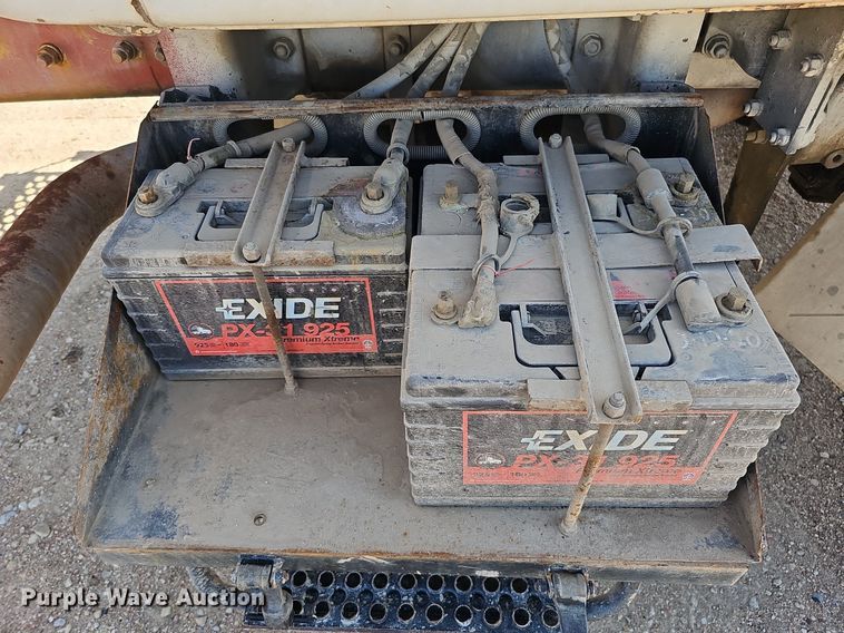 image for item DQ1088 1993 Mack RD690S  ready mix truck