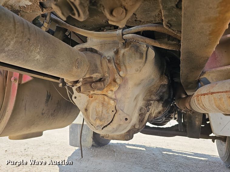 image for item DQ1088 1993 Mack RD690S  ready mix truck