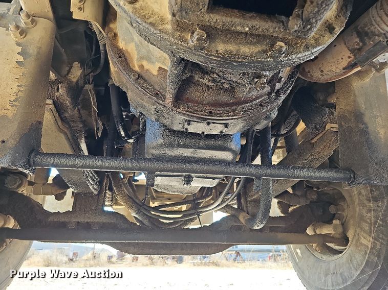 image for item DQ1088 1993 Mack RD690S  ready mix truck