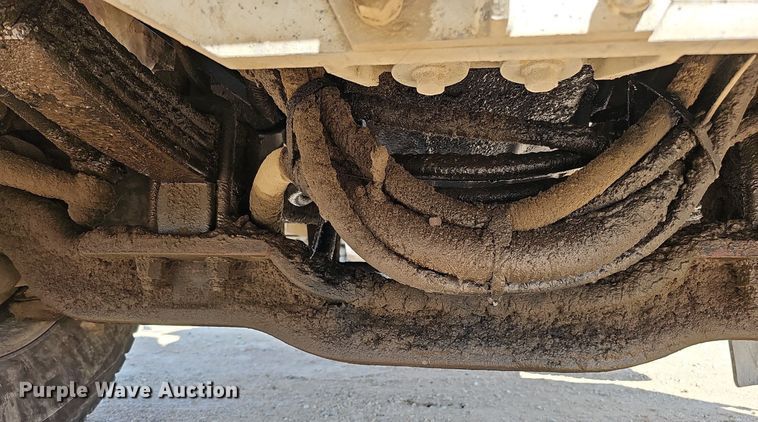 image for item DQ1088 1993 Mack RD690S  ready mix truck