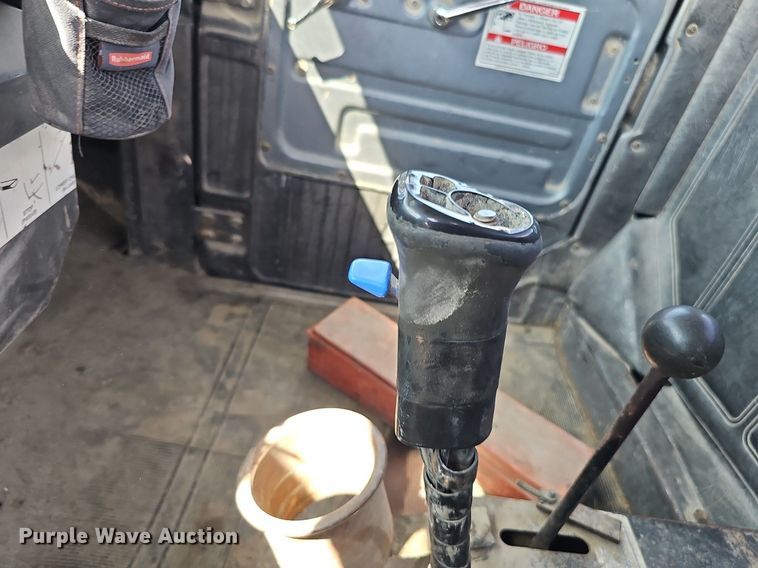 image for item DQ1088 1993 Mack RD690S  ready mix truck