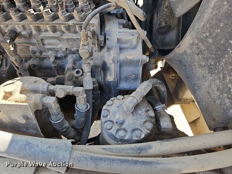 image for item DQ1088 1993 Mack RD690S  ready mix truck