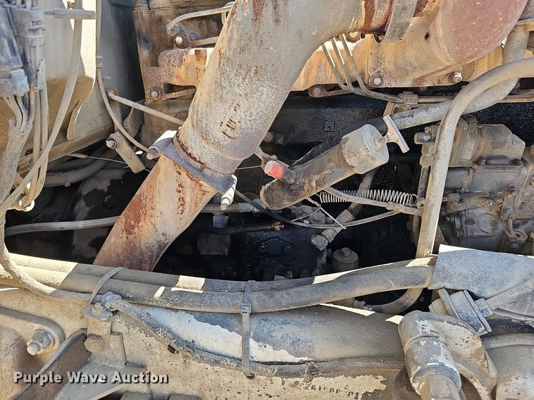 image for item DQ1088 1993 Mack RD690S  ready mix truck