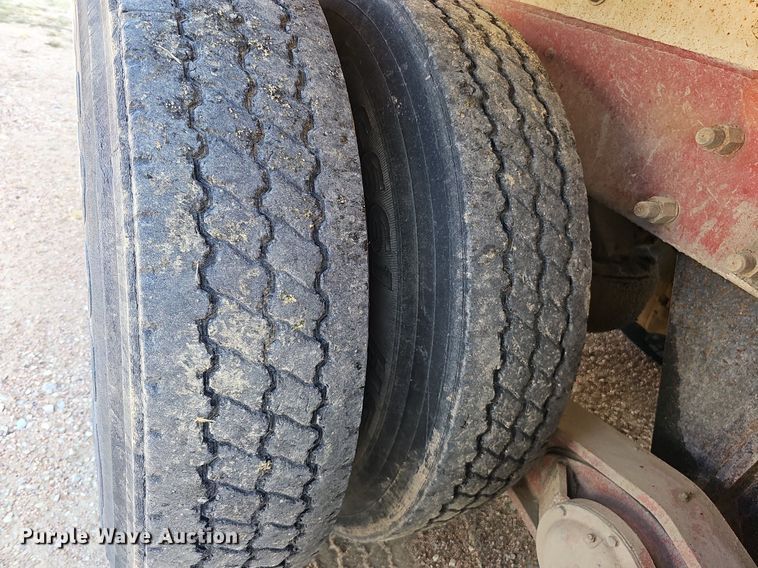 image for item DQ1088 1993 Mack RD690S  ready mix truck