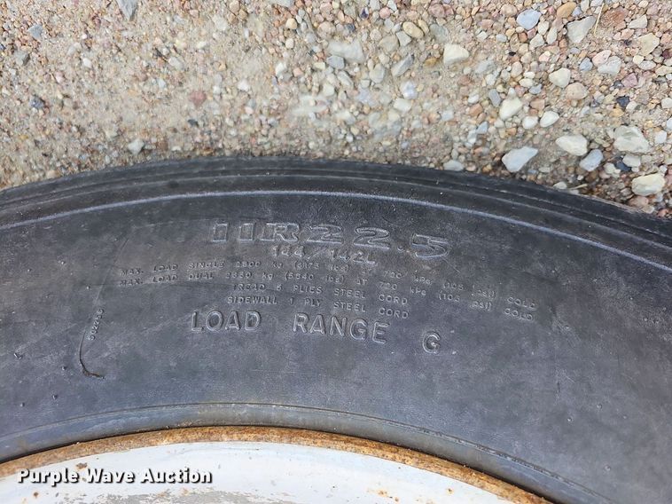 image for item DQ1088 1993 Mack RD690S  ready mix truck