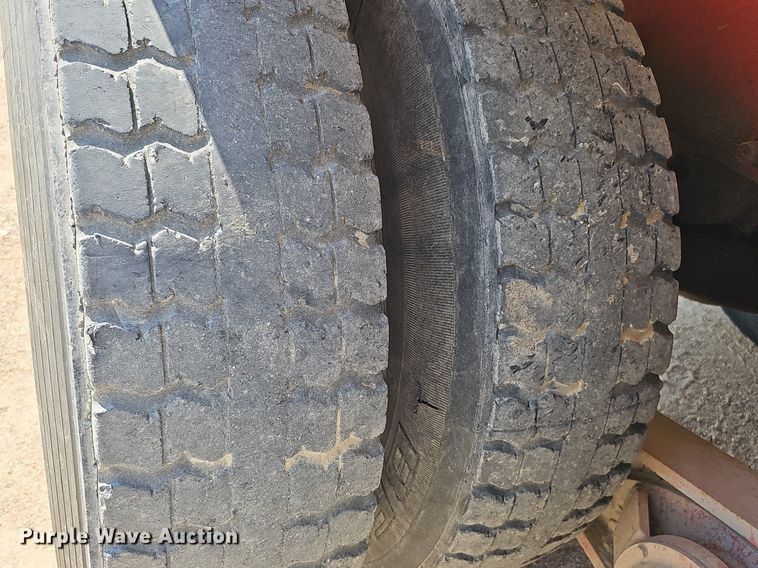 image for item DQ1088 1993 Mack RD690S  ready mix truck