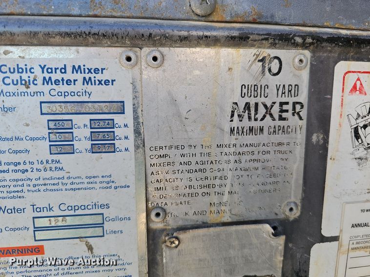 image for item DQ1088 1993 Mack RD690S  ready mix truck