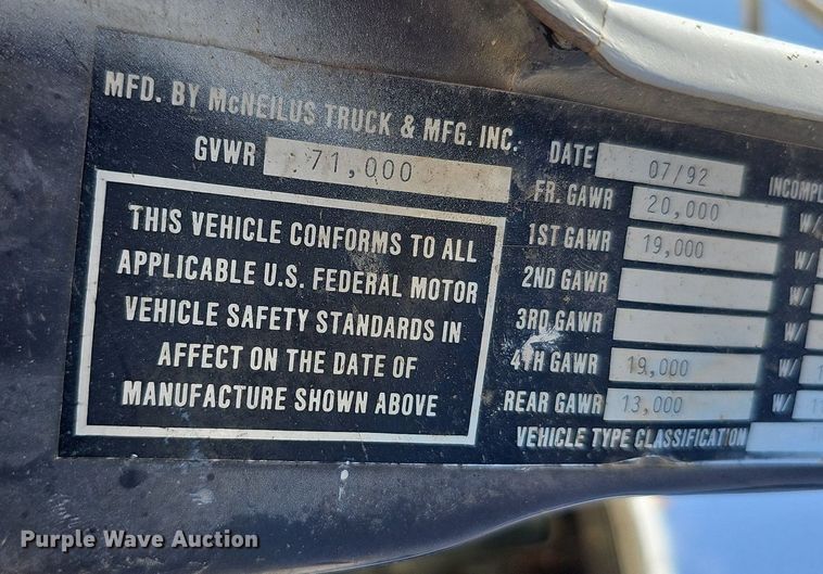 image for item DQ1088 1993 Mack RD690S  ready mix truck