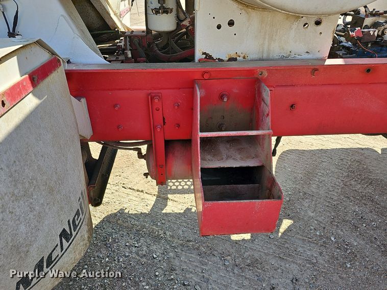 image for item DQ1089 2000 Mack RD690S  ready mix truck