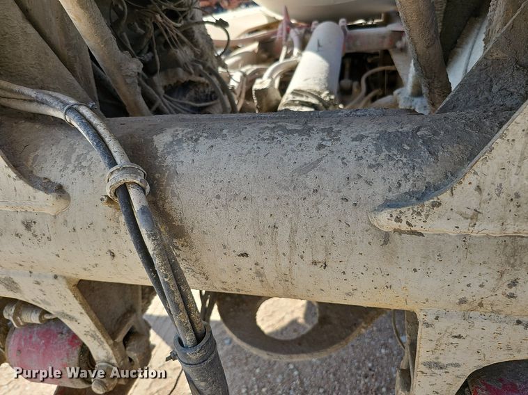 image for item DQ1089 2000 Mack RD690S  ready mix truck