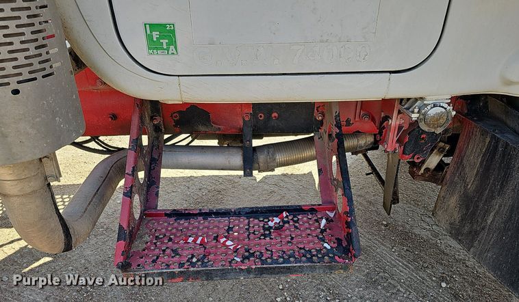 image for item DQ1089 2000 Mack RD690S  ready mix truck