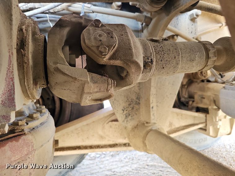 image for item DQ1089 2000 Mack RD690S  ready mix truck