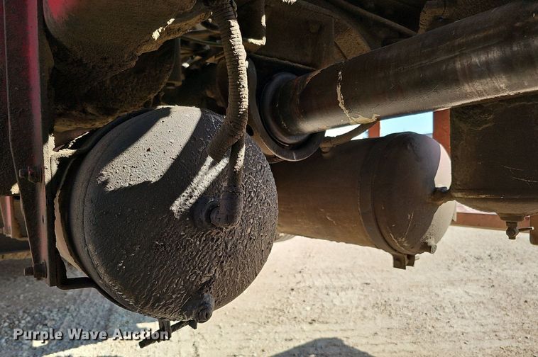 image for item DQ1089 2000 Mack RD690S  ready mix truck