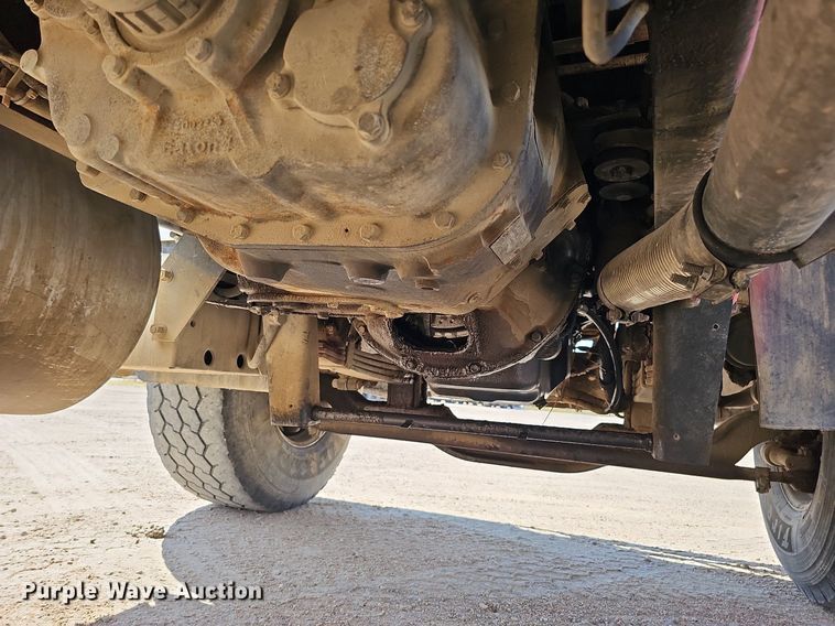 image for item DQ1089 2000 Mack RD690S  ready mix truck