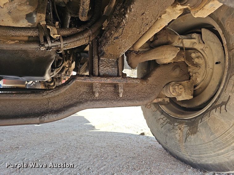 image for item DQ1089 2000 Mack RD690S  ready mix truck