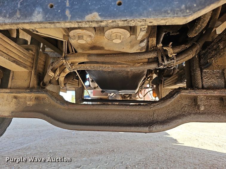 image for item DQ1089 2000 Mack RD690S  ready mix truck