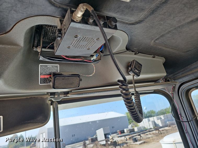 image for item DQ1089 2000 Mack RD690S  ready mix truck