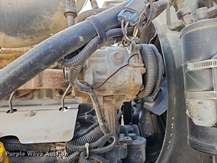 image for item DQ1089 2000 Mack RD690S  ready mix truck