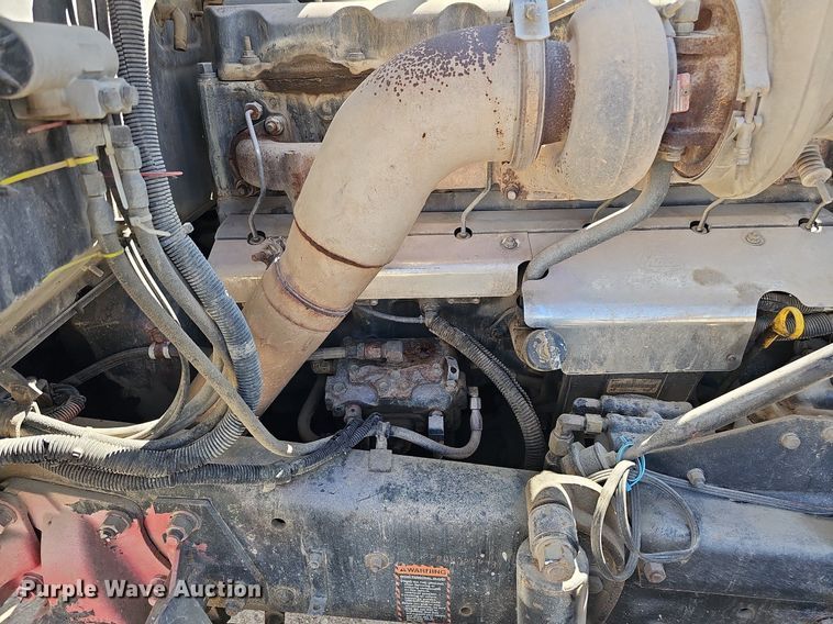 image for item DQ1089 2000 Mack RD690S  ready mix truck