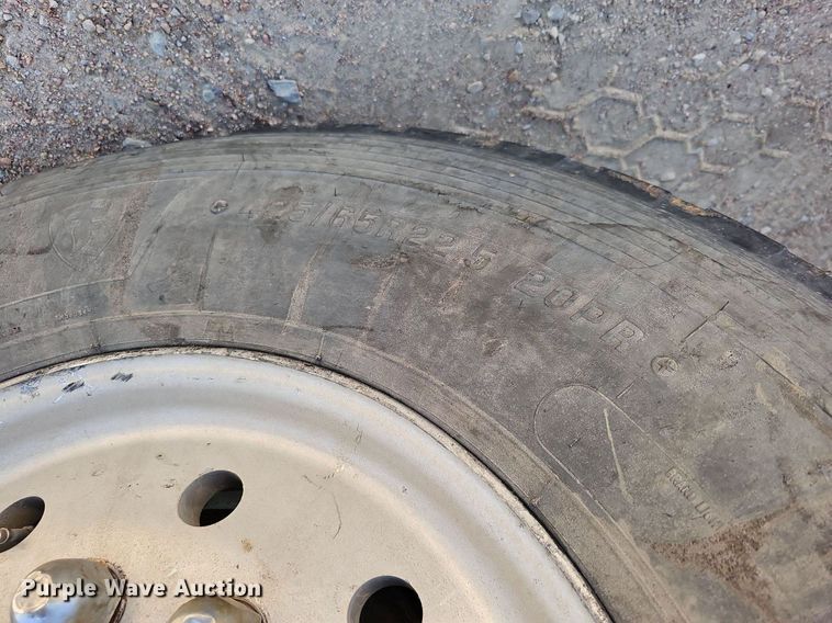 image for item DQ1089 2000 Mack RD690S  ready mix truck