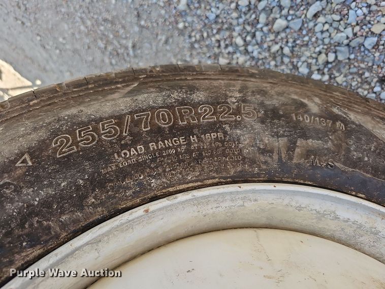 image for item DQ1089 2000 Mack RD690S  ready mix truck