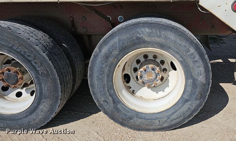 image for item DQ1089 2000 Mack RD690S  ready mix truck