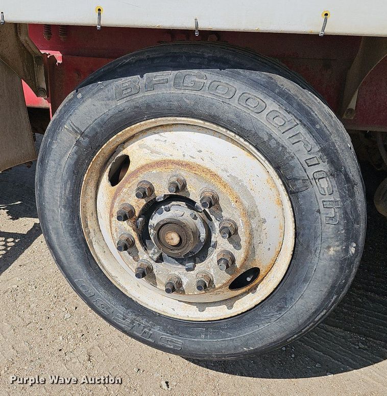 image for item DQ1089 2000 Mack RD690S  ready mix truck