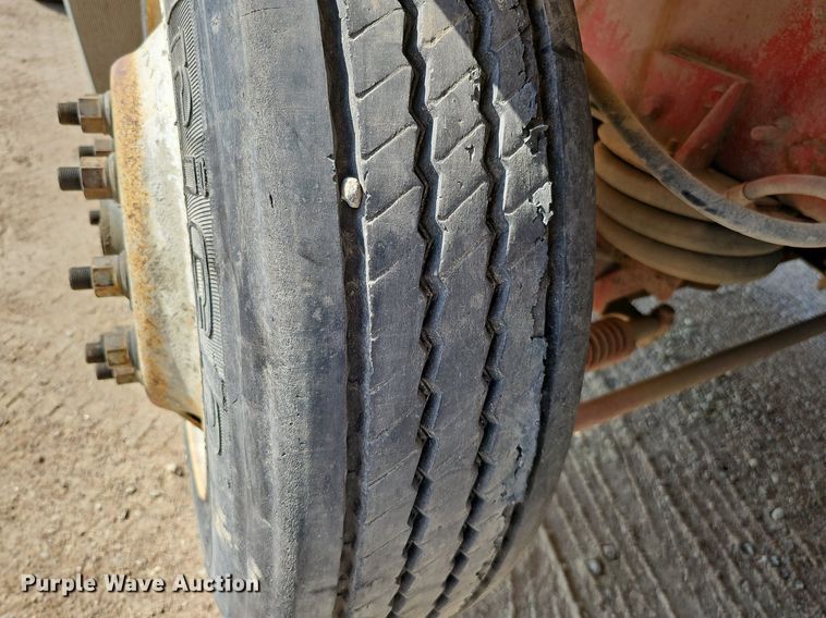 image for item DQ1089 2000 Mack RD690S  ready mix truck