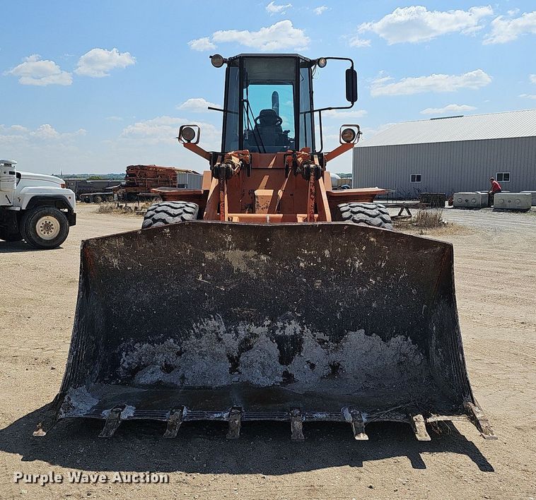 image for item DQ1090 1995 Fiat-Allis FR130.2  wheel loader