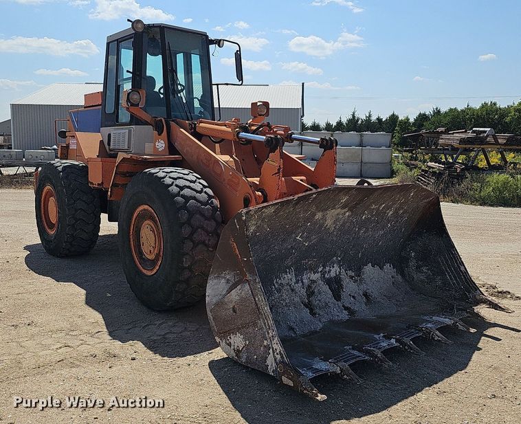 image for item DQ1090 1995 Fiat-Allis FR130.2  wheel loader