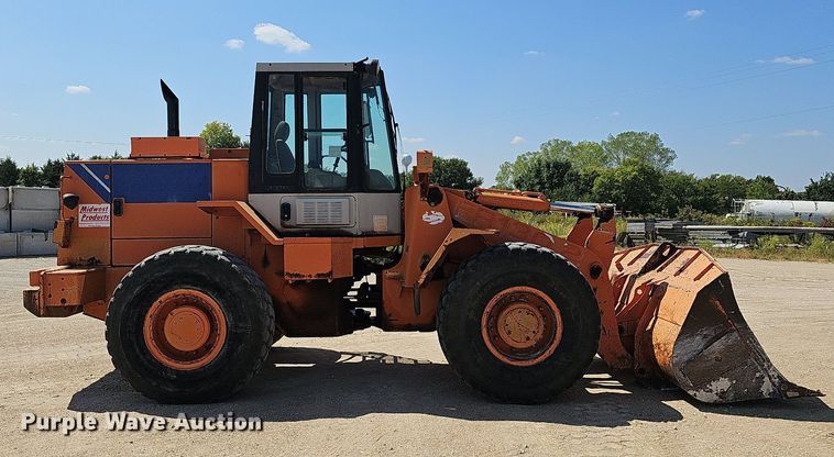 image for item DQ1090 1995 Fiat-Allis FR130.2  wheel loader