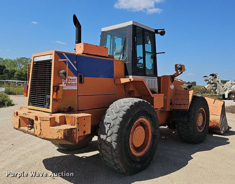 image for item DQ1090 1995 Fiat-Allis FR130.2  wheel loader