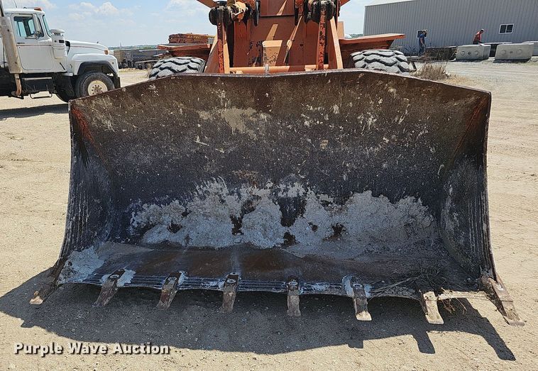 image for item DQ1090 1995 Fiat-Allis FR130.2  wheel loader