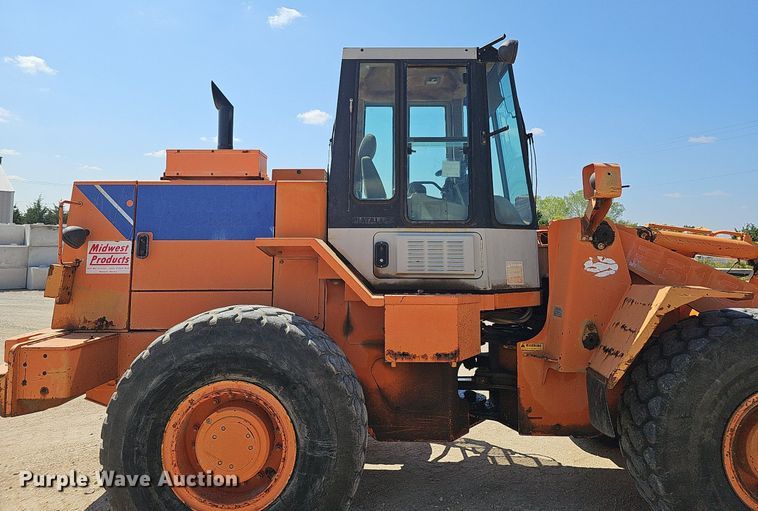 image for item DQ1090 1995 Fiat-Allis FR130.2  wheel loader