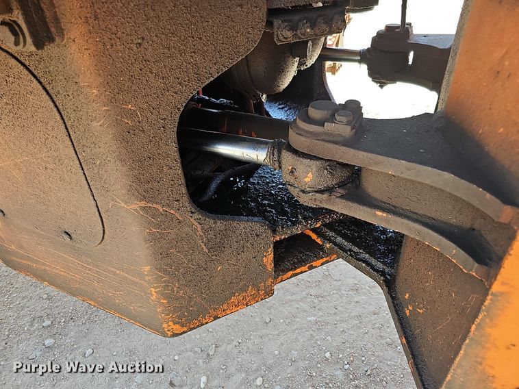 image for item DQ1090 1995 Fiat-Allis FR130.2  wheel loader