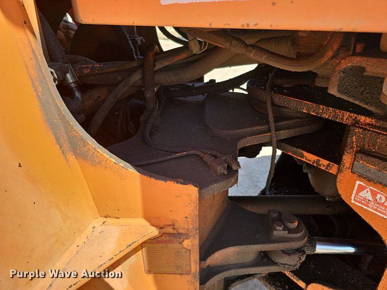 image for item DQ1090 1995 Fiat-Allis FR130.2  wheel loader