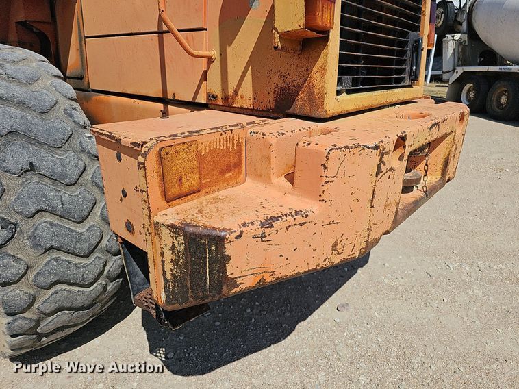 image for item DQ1090 1995 Fiat-Allis FR130.2  wheel loader