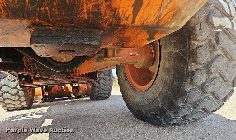 image for item DQ1090 1995 Fiat-Allis FR130.2  wheel loader